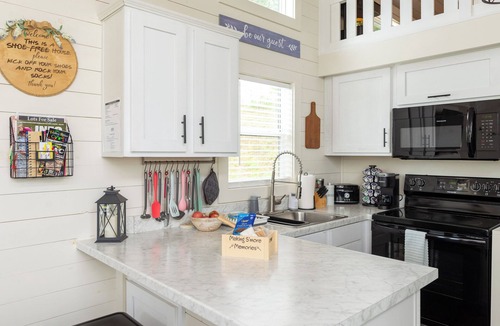 Morganton House | Tiny home mtn retreat-covered outdoor patio, firepit, pool, fishing, basketball