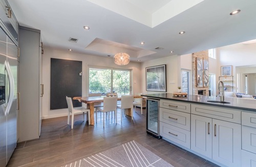 Austin House | Toro Canyon | 10-15 min to Austin | Heated/Cooled Pool + Hot Tub | Game Room