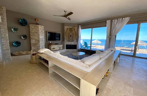 Nopolo House | Tranquil Luxury Villa located on the beach.