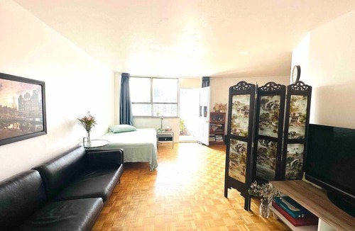 Cabbagetown Apartment | Traveler's Home