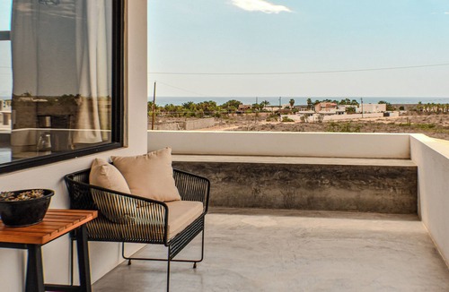 Todos Santos Villa | Trendy studio with incredible ocean views
