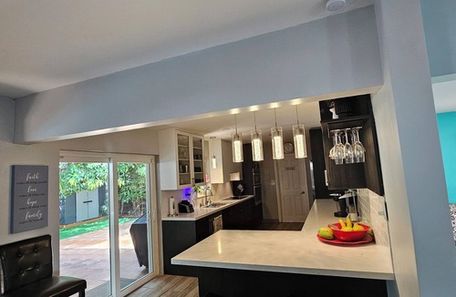 Miami Gardens House | Tropical 3-bedroom estate with WiFi, AC in gorgeous Miami Gardens