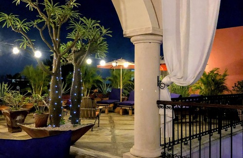 Centro House | TRUE CLASSIC COLONIAL MASTERPIECE with huge rooftop patio. Walk to restaurants.