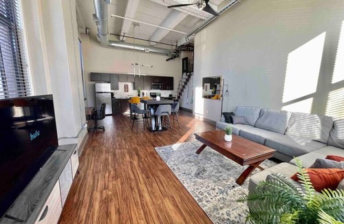 Downtown Kansas City Apartment | ☆UNIQUE 2Bed Loft☆ Downtown KC