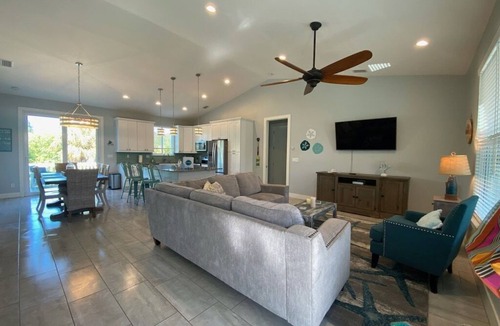North Captiva House | 🌴Unwind at Starcut Cottage – Where Beach Days Meet Peaceful Nights