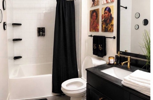 Deep Ellum Apartment | Velvet Nights Dallas/90s Vibe Luxury Apartment in Deep Ellum! WORLD CUP READY