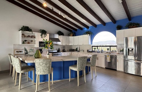 Salsipuedes House | VILLA ESPERANZA — OCEANFRONT LIVING WHERE THE FAIRWAY MEETS THE SEA