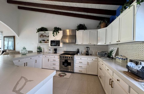 Salsipuedes House | VILLA ESPERANZA — OCEANFRONT LIVING WHERE THE FAIRWAY MEETS THE SEA
