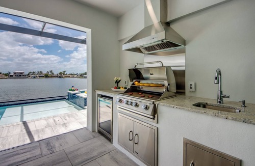 Eight Lakes Villa | Villa Florida Orange -newly built at Eight Lakes, on water, modern, pool & spa