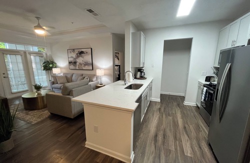 Alpharetta Apartment | Walk-in Spacious 3-bedroom apartment with AC in lovely Alpharetta