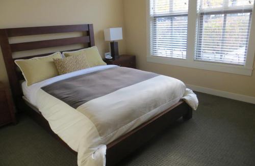 Osoyoos Hotel | Walnut Beach Resort