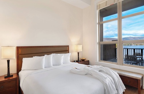 Osoyoos Hotel | Walnut Beach Resort