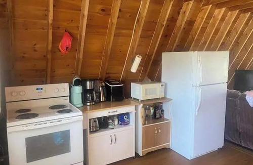 Port Howe Cottage | Warm Ocean Waters | Cozy Cottage for Family Getaways