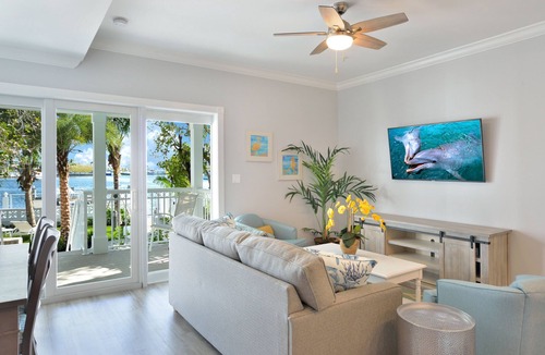 Meadows Condo | Waterfront 3-Bedroom Condo at Bayfront Suites & Marina- CLEANING FEE INCLUDED