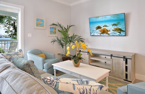 Meadows Condo | Waterfront 3-Bedroom Condo at Bayfront Suites & Marina- CLEANING FEE INCLUDED