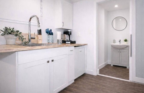 Sainte-Anne-de-Kent Apartment | Waterfront Seacan Retreat w/Hot Tub