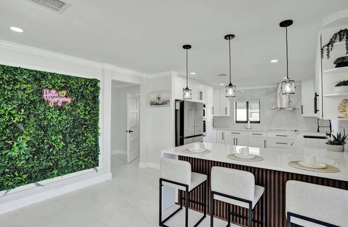 Fort Lauderdale House | Waterfront Escape w Pool, Dockside Lounge & Games