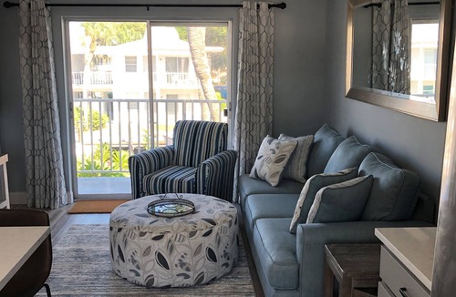 Venice Condo | Waterfront one BR condo in beautiful Venice Beach FL. Pool, beach and marina.
