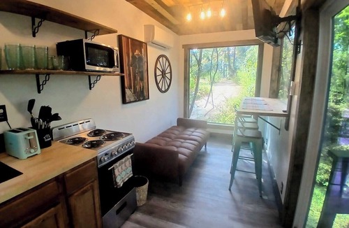 Plantersville Apartment | Waterfront Retreat - Fishing, BBQ & S`more
