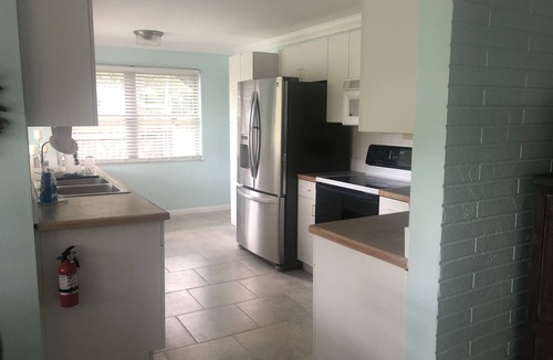 Spring Hill House | Weeki Wachee MAIN RIVER