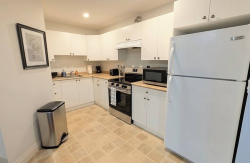 Southwest Gordon Estate Apartment | Willoughby Nest - Private Guest Suite in Langley - Your Metro Vancouver Oasis