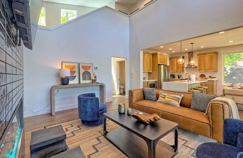 Hiawassee House | Windjammer Lakehouse by Chatuge Home Concierge | Lakefront · Private Dock w/Covered Boat Slip · Pool Table · SUP & Kayaks · Firepit