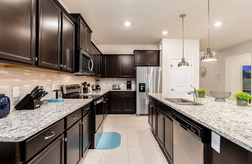 Davenport Villa | Windsor Island Luxury | Home in Windsor Island Resort, Private Pool, Arcade