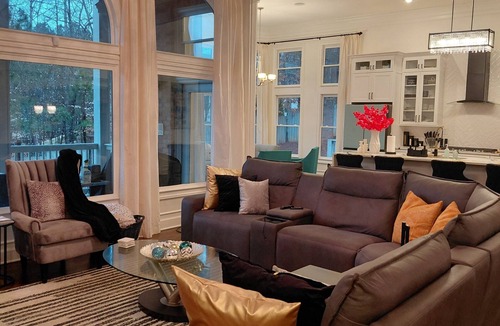 Church Street House | World Cup FIFA Multi Family Retreat Near Airport