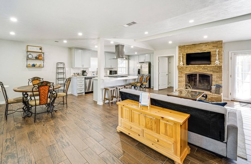 Richardson House | Yard + Patio: Dallas Area Home By Parks & Dining