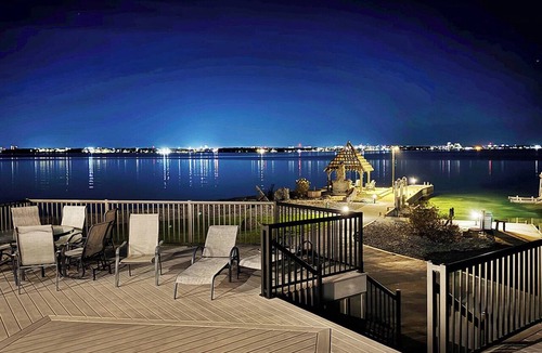 Wolfe Island Apartment | Your Private Waterfront Luxury, Leisure & Comfort!
