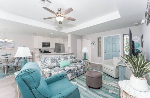 Laguna Vista House | Your SPIGC Escape: Golf, Pickleball, Tennis, Pets & Beach Days All sun and fun