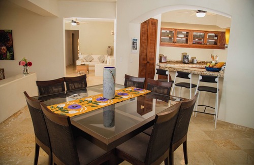 Playa Las Gatas Condo | Zihua Vista Bay Principal: Stunning La Ropa Views, Infinity Pool & Gourmet Kitch