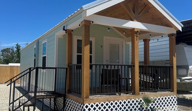 1 bedroom cabin near boat ramp, restaurants, marinas in Steinhatchee