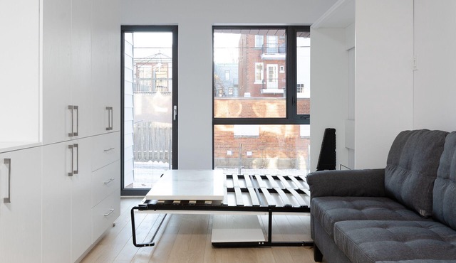 #192 Lovely & Modern Studio With Balcony