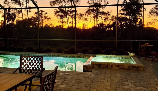 2-bed, office, 2.5 Bth Home w/Saltwater Pool, hot tub in WP Golf & Country Club