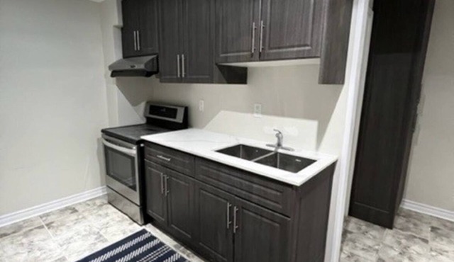 2 BR Exclusive Suite, TV, Free Parking/Wifi