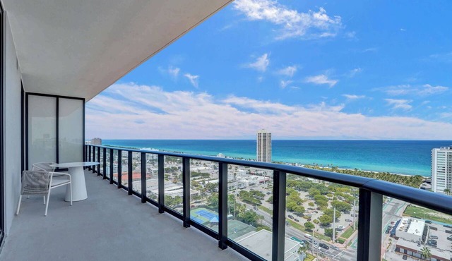 21st-Floor Corner 2BR | Water Views, Miami Beach