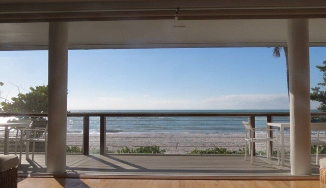 2973 Shore Ln - 4 Bedroom - Beachfront Home