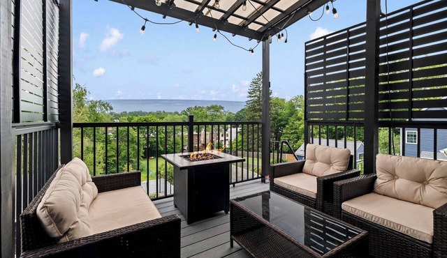 2BDR Penthouse | Downtown Ardmore | Deck | Parking