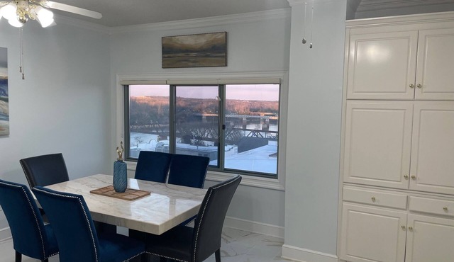 3 Bdrm Condo on the River Downtn Augusta: security, parking garage, gym & sauna