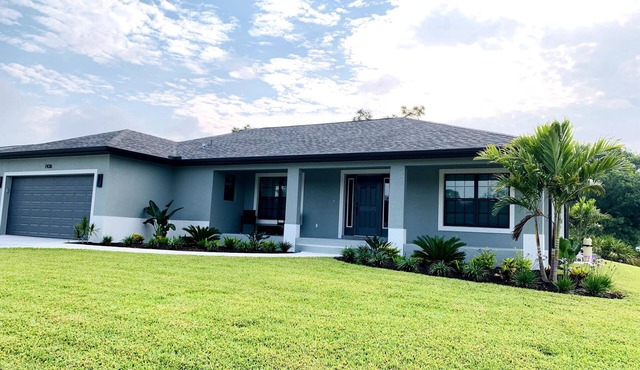 3 Bed/2bath beautiful New Home with Pool