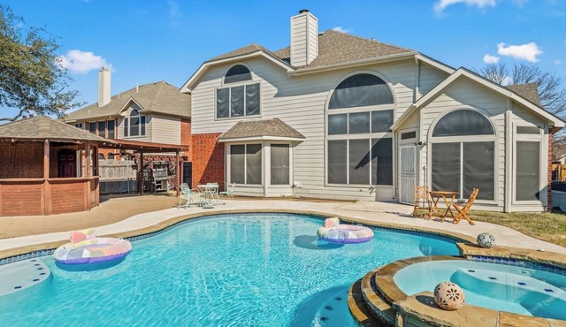 4BR Family Summer Escape Pool BBQ Game Sleeps 10