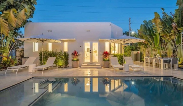 4BR Miami Beach Pool Villa 1 Block to Beach