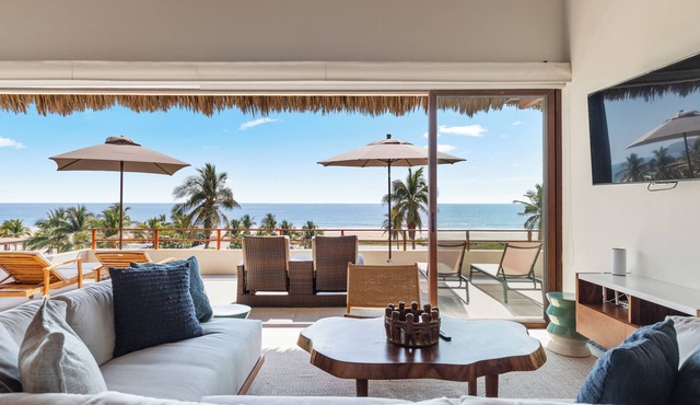 4BR Villa Playa Blanca – Infinity Views & Comfort