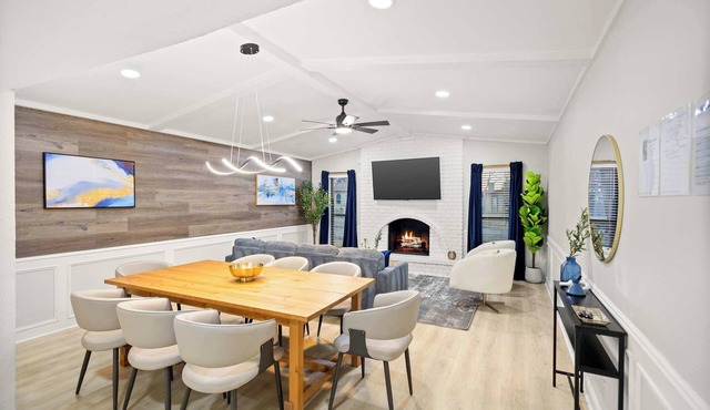 5-BD/2.5-BA Modern Retreat w/Games & Hot Tub