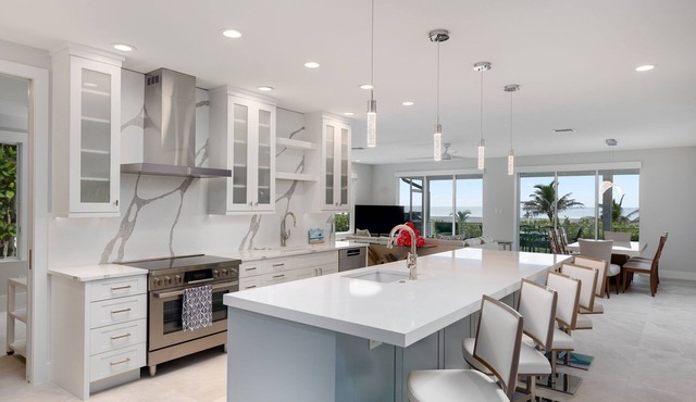 A Saba Wind North- Oceanfront Estate with Pool on Captiva Island!