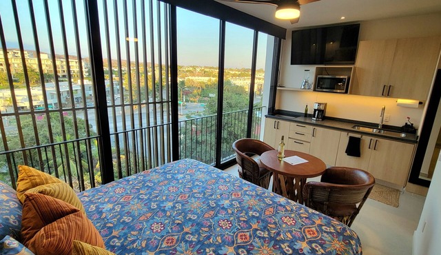 Affordable & Inviting Junior Suite - Steps to the Beach - Beautiful Views