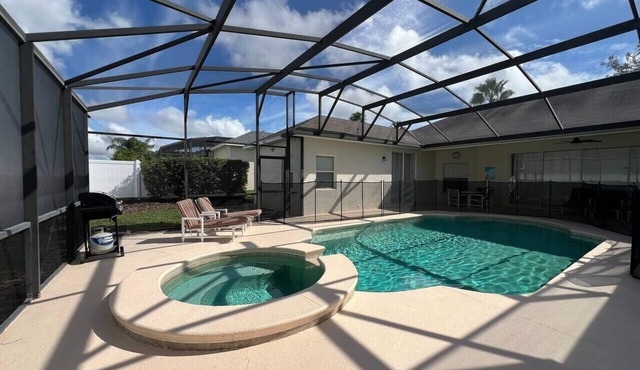 American Manor: Private Pool/Spa and 24/7 Support!