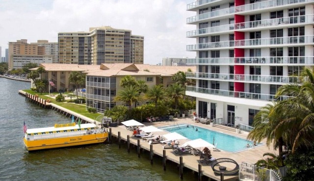 Apt 2 queen beds Incredible view Free Beach Service