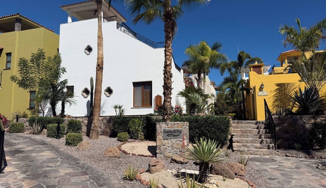 AV220 Villa in Loreto Bay. Short walk to Beach, Pools, Restaurants,4 Bikes & AC.